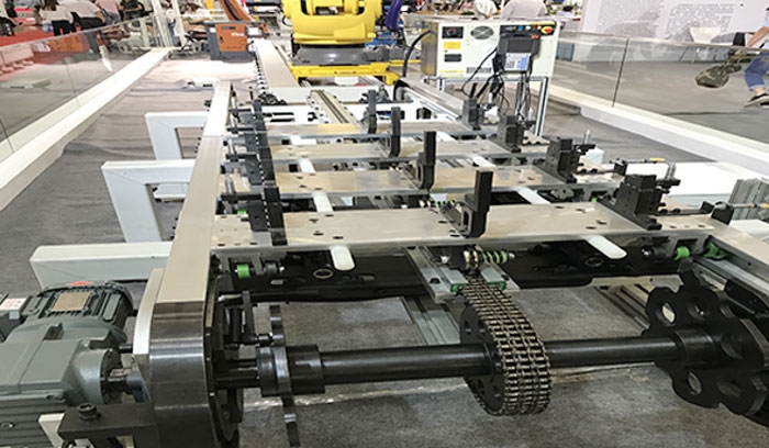 Heavy duty stowage tool chain line